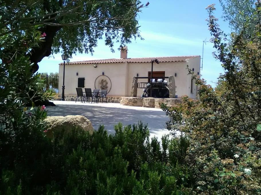 Finca Santa Lucia Alojamientos Mazarambroz Bagian luar foto